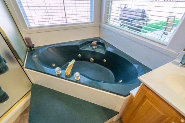 3734 W MITCHELL DR, Santa Clara, UT 84765