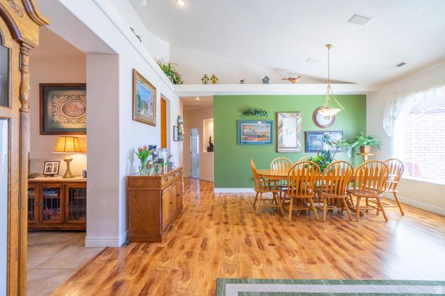 3734 W MITCHELL DR, Santa Clara, UT 84765