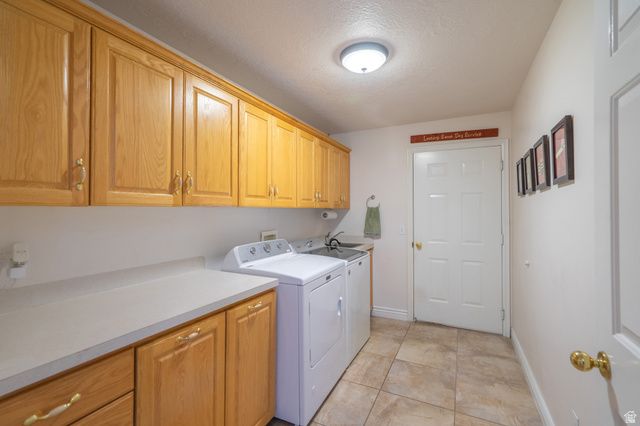 3734 W MITCHELL DR, Santa Clara, UT 84765