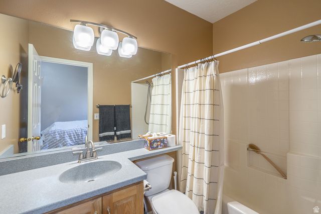 3734 W MITCHELL DR, Santa Clara, UT 84765