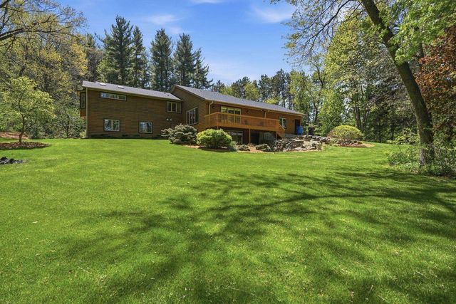 3658 Brandywood Court, Sun Prairie, WI 53590