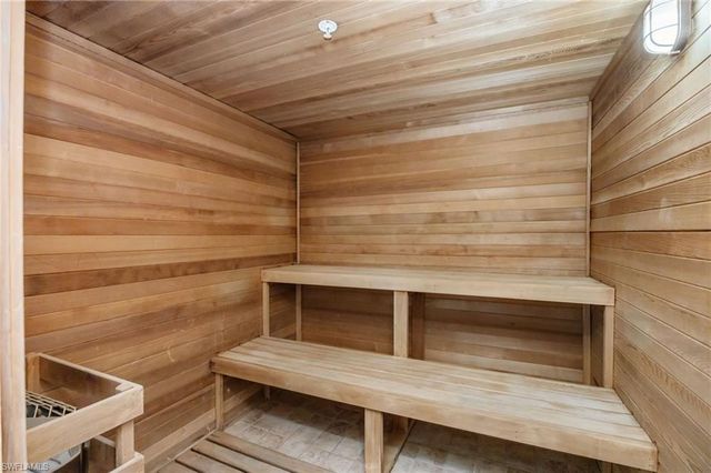 3023 Horizon LN 2507, Naples, FL 34109