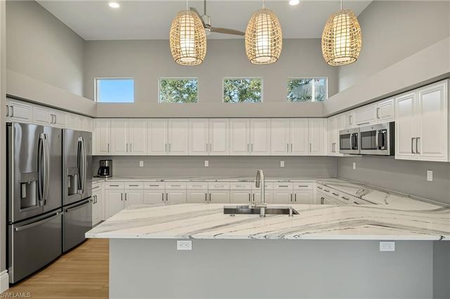 3023 Horizon LN 2507, Naples, FL 34109