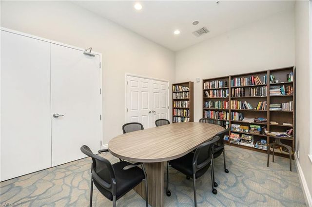 3023 Horizon LN 2507, Naples, FL 34109