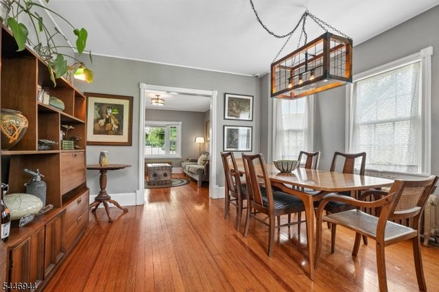 15 Thompson St, Newton Town, NJ 07860