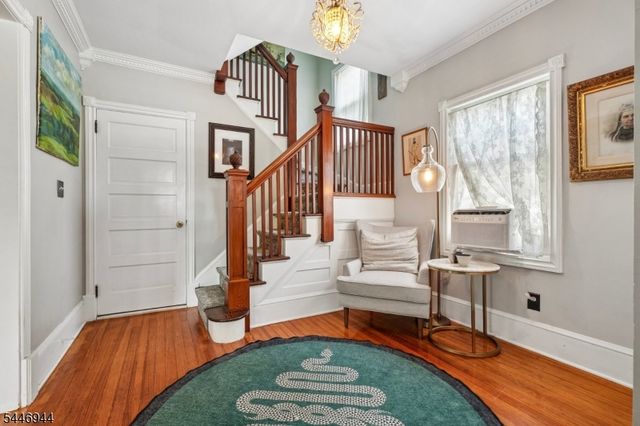 15 Thompson St, Newton Town, NJ 07860