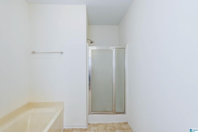 2348 RIDGEMONT DRIVE, Hoover, AL 35244