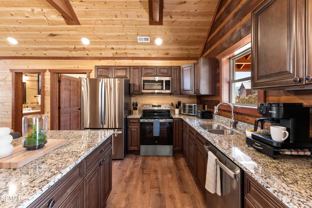 2628 Jerusalem Way, Sevierville, TN 37876