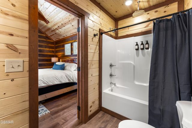 2628 Jerusalem Way, Sevierville, TN 37876