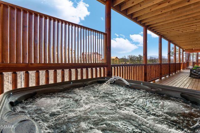 2628 Jerusalem Way, Sevierville, TN 37876