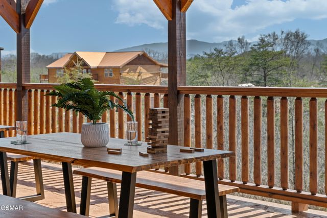 2628 Jerusalem Way, Sevierville, TN 37876