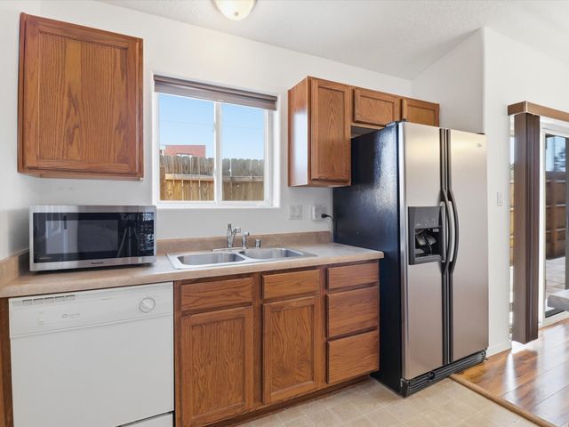 1176 Harrison Road, Santa Fe, NM 87507