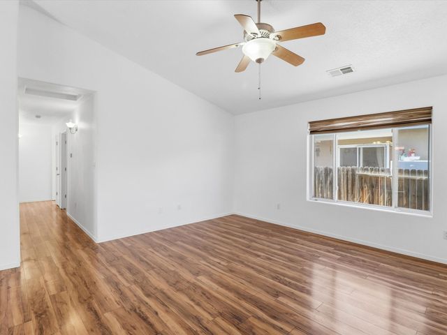 1176 Harrison Road, Santa Fe, NM 87507