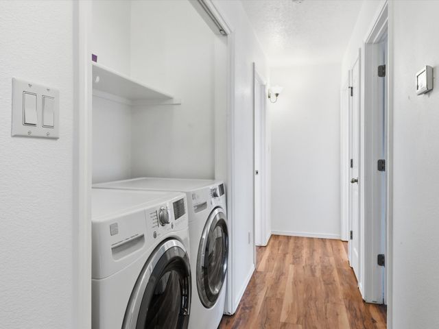 1176 Harrison Road, Santa Fe, NM 87507