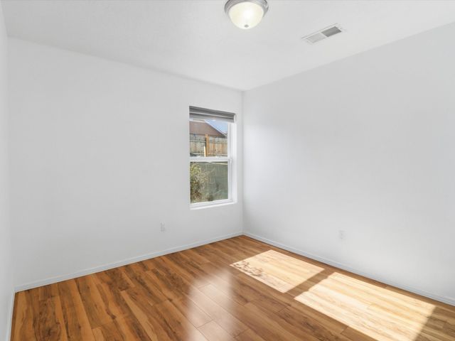 1176 Harrison Road, Santa Fe, NM 87507