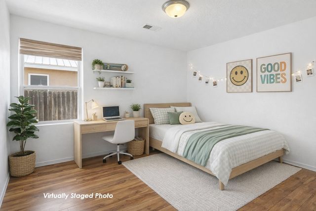 1176 Harrison Road, Santa Fe, NM 87507