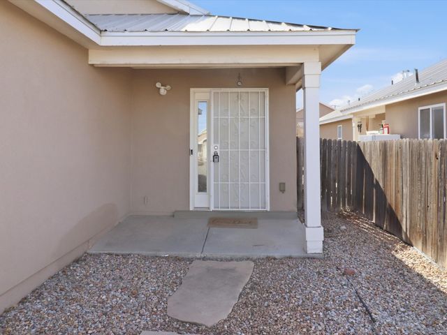 1176 Harrison Road, Santa Fe, NM 87507