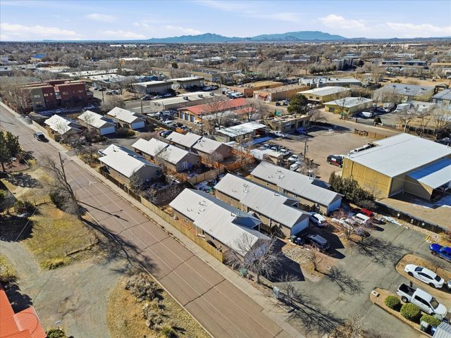 1176 Harrison Road, Santa Fe, NM 87507