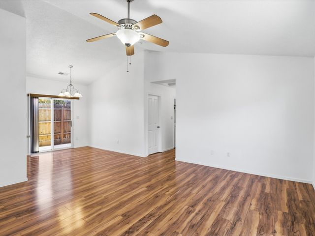 1176 Harrison Road, Santa Fe, NM 87507