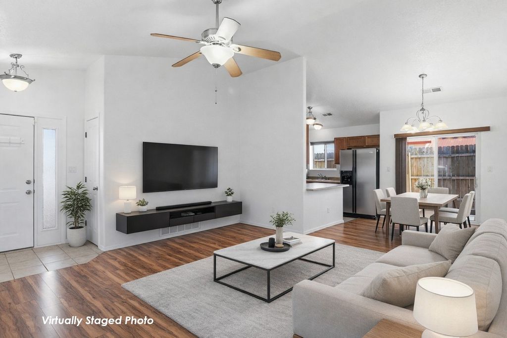 1176 Harrison Road, Santa Fe, NM 87507