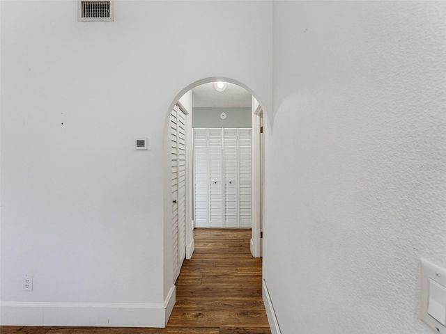 1112 E LEMON STREET, Tarpon Springs, FL 34689