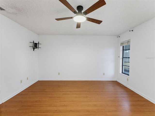 1112 E LEMON STREET, Tarpon Springs, FL 34689
