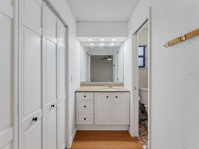 1112 E LEMON STREET, Tarpon Springs, FL 34689
