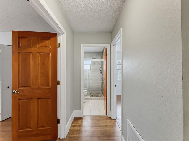 1112 E LEMON STREET, Tarpon Springs, FL 34689
