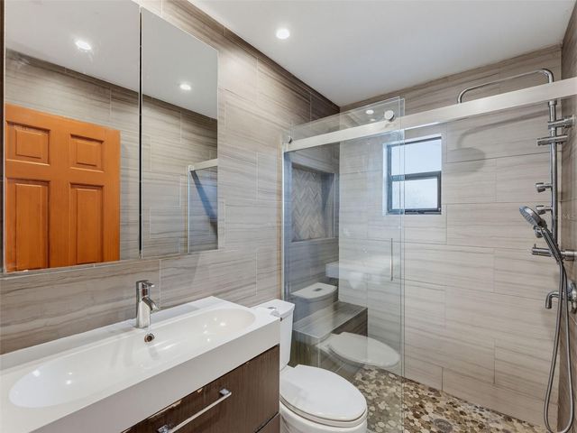 1112 E LEMON STREET, Tarpon Springs, FL 34689
