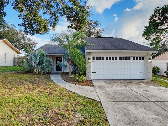 1112 E LEMON STREET, Tarpon Springs, FL 34689