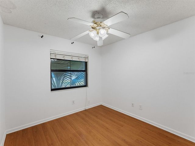 1112 E LEMON STREET, Tarpon Springs, FL 34689