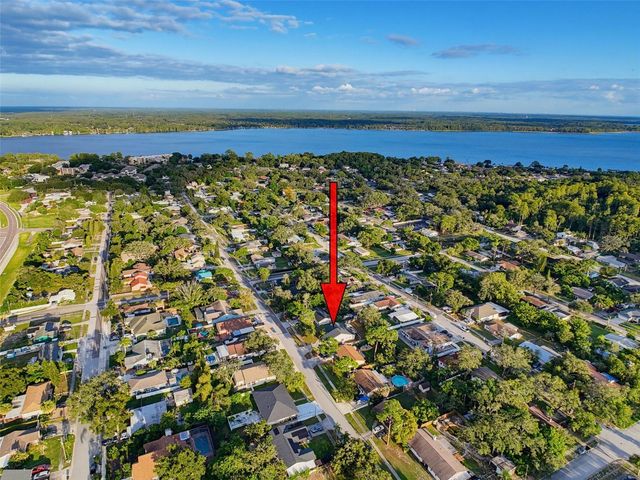 1112 E LEMON STREET, Tarpon Springs, FL 34689