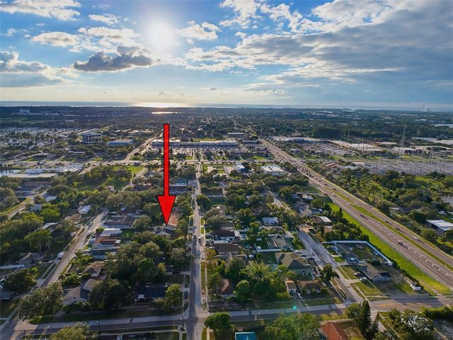 1112 E LEMON STREET, Tarpon Springs, FL 34689
