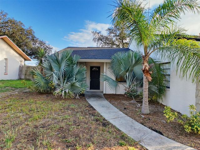 1112 E LEMON STREET, Tarpon Springs, FL 34689