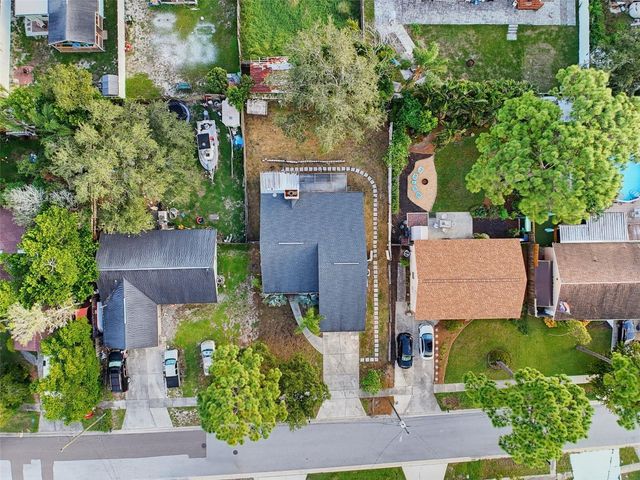 1112 E LEMON STREET, Tarpon Springs, FL 34689