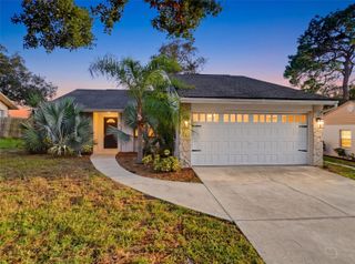 1112 E LEMON STREET, Tarpon Springs, FL 34689