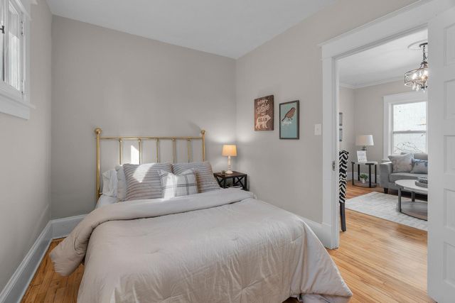 673 Jessamine Avenue E, Saint Paul, MN 55106