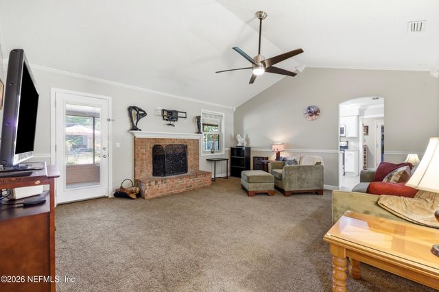 13813 PLEASANTVIEW Drive N, Jacksonville, FL 32225