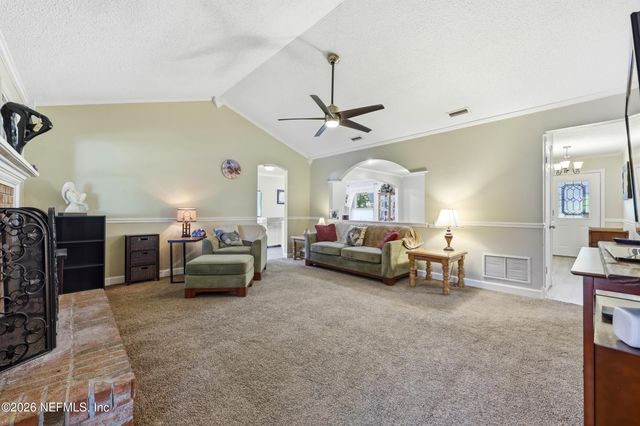 13813 PLEASANTVIEW Drive N, Jacksonville, FL 32225