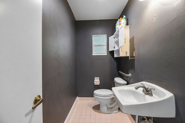 2706 Old Moultrie Rd, St Augustine, FL 32086