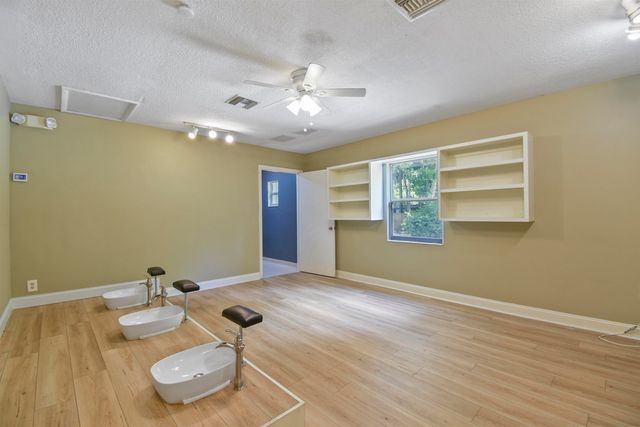 2706 Old Moultrie Rd, St Augustine, FL 32086