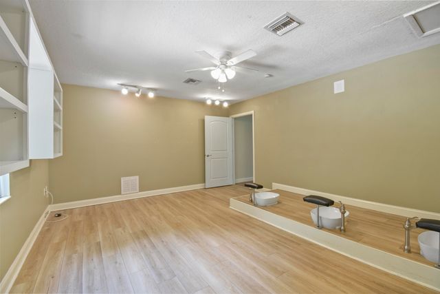 2706 Old Moultrie Rd, St Augustine, FL 32086