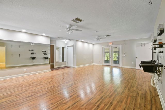 2706 Old Moultrie Rd, St Augustine, FL 32086