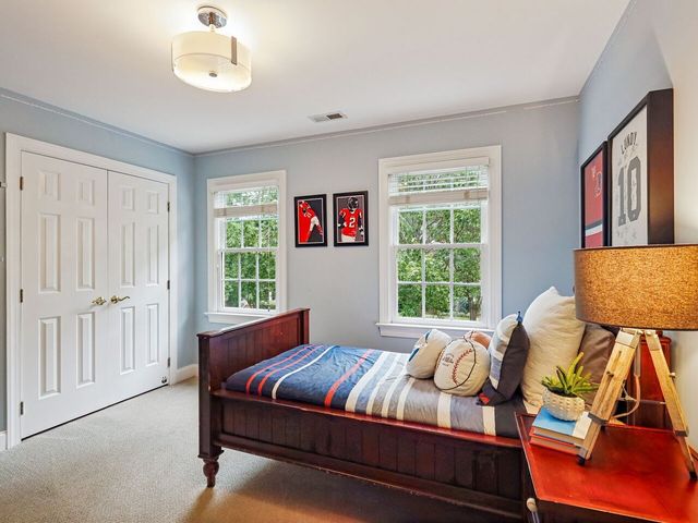 409 Crossway Lane, Holly Springs, NC 27540