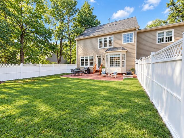 409 Crossway Lane, Holly Springs, NC 27540