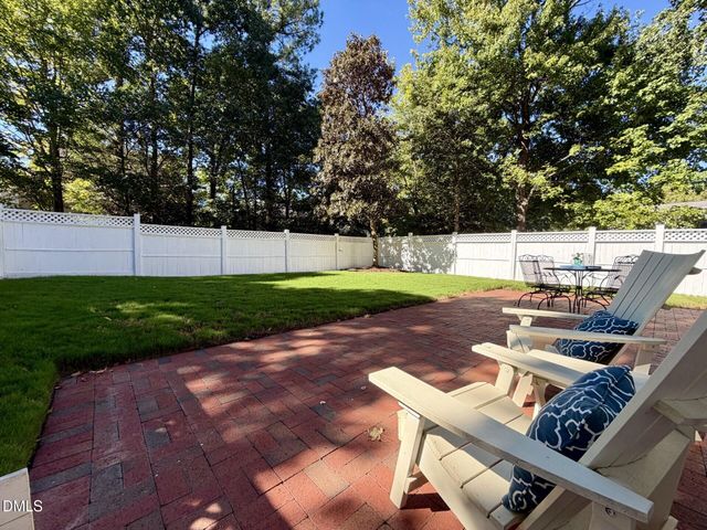 409 Crossway Lane, Holly Springs, NC 27540