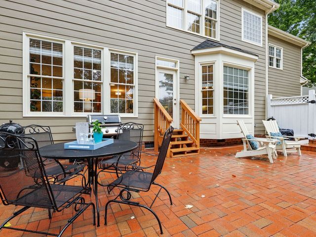 409 Crossway Lane, Holly Springs, NC 27540