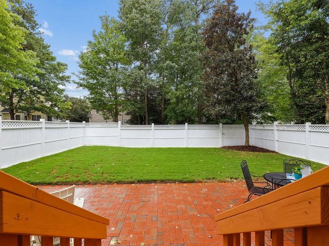 409 Crossway Lane, Holly Springs, NC 27540