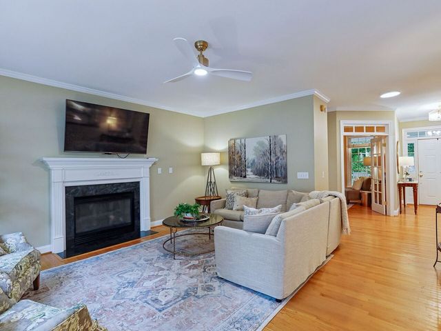 409 Crossway Lane, Holly Springs, NC 27540