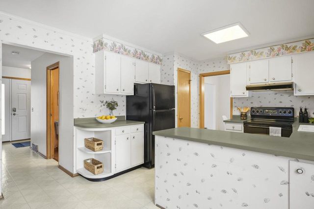 2217 Westbrook Lane, Madison, WI 53711